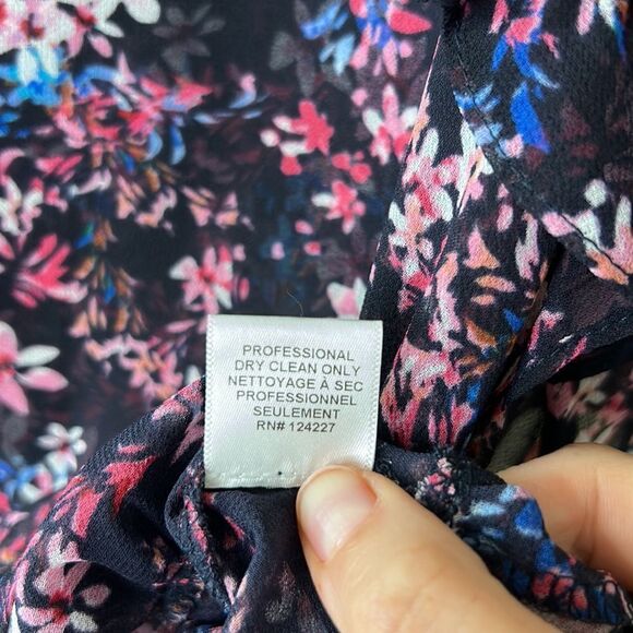 MISA - "Abigail" Short-Sleeve Blouse Floral Print - SZ XS, Black, Floral - Picture 15 of 15